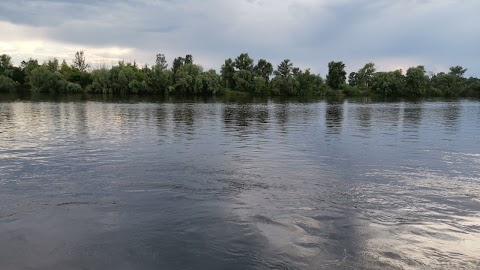 Десна пикник