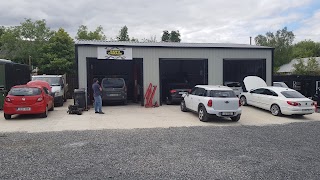 sam's garage