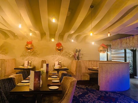 Holdi Bar, Restaurant and Lounge