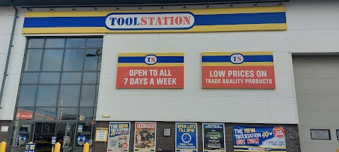 Toolstation Bristol Longwell Green