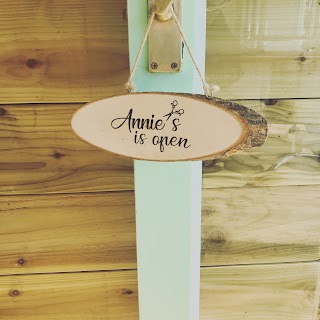 Annie’s Unisex Salon