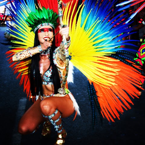 Samba de Rainha_ Training Dancers to become Professional Brazilian Samba Dancers. Hire Samba Dancers for your event.