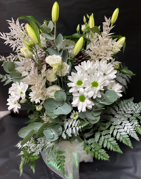 Fareham Florist - Flowers by Moonstones