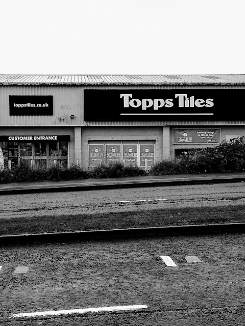 Topps Tiles Swansea Cwmdu