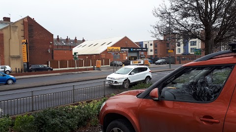 Halfords Autocentre Wakefield (78 Ings Rd)