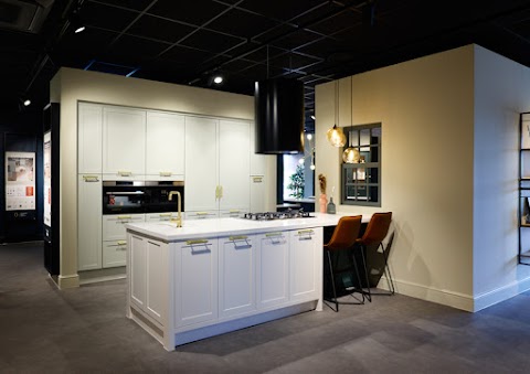 Magnet Kitchens