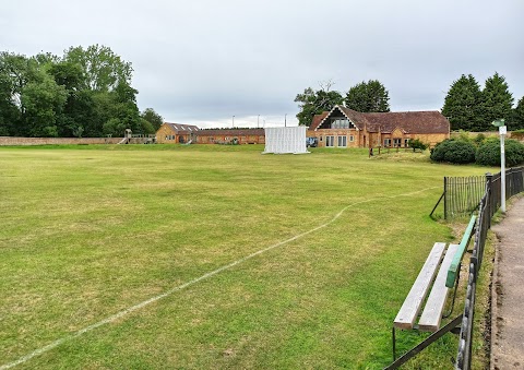 The Eversholt Swimming Pool