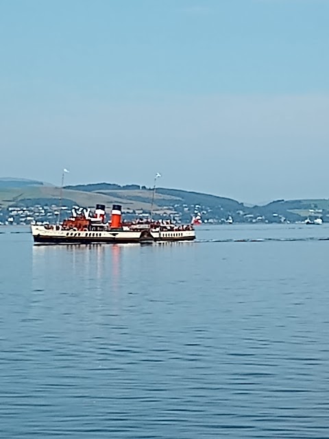 Paddle Steamer Waverley Greenock Departure - Waverley Excursions Ltd