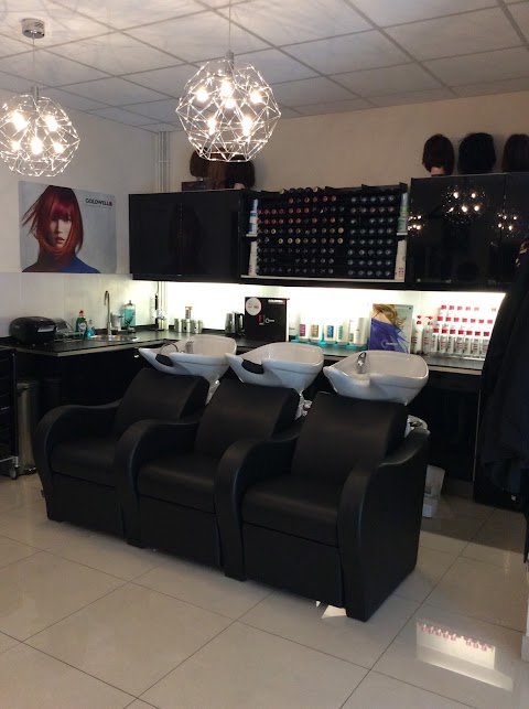 ISalon Hairdressers