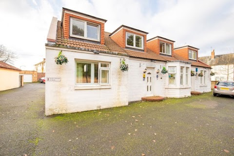 OYO Arden Guest House, Craigmillar Castle Edinburgh