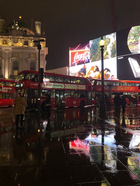 Piccadilly Circus