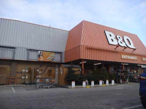 B&Q Worthing