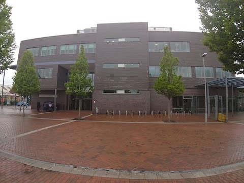 Queen's Specialist Building, University of Bolton