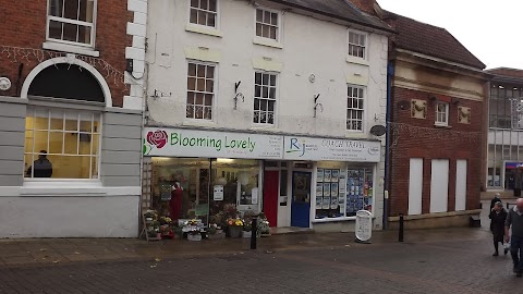 Blooming Lovely of Hinckley