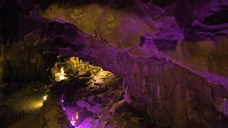 Stump Cross Caverns