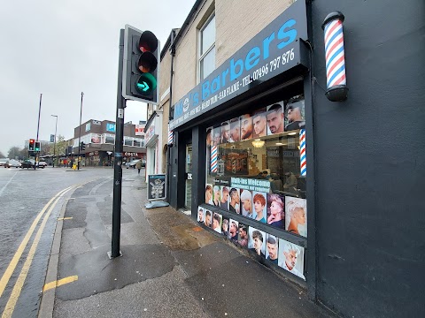 MO'S BARBERS