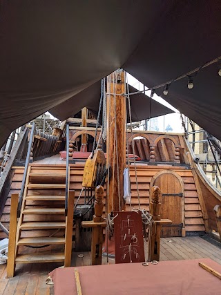 Escape from The Golden Hinde