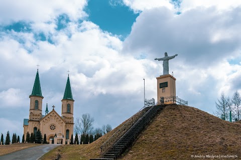 Церква Воздвиження Чесного Хреста