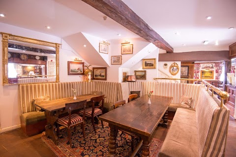 Greyhound Coaching Inn