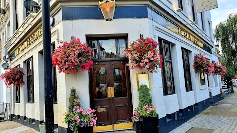 The Crown & Sceptre, Shepherd's Bush