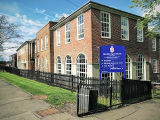 John Lyon School