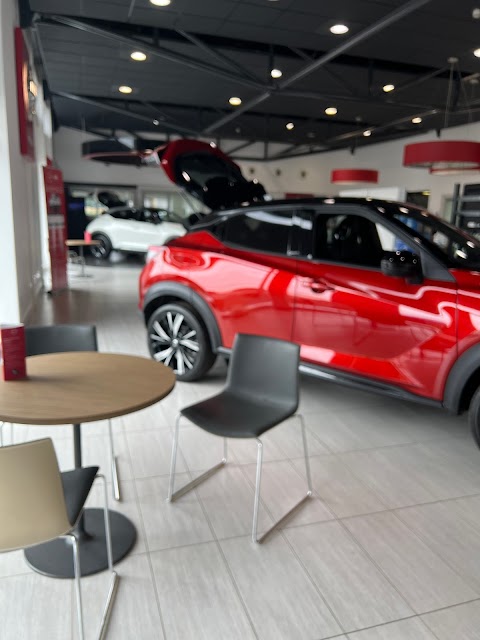 Charles Hurst Nissan Belfast