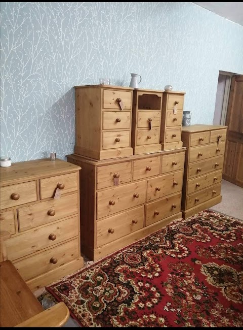 Highfield Pine & Oak furniture