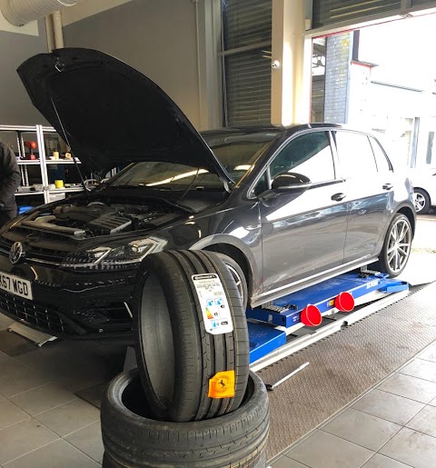 Car Bar And Wheel Spa