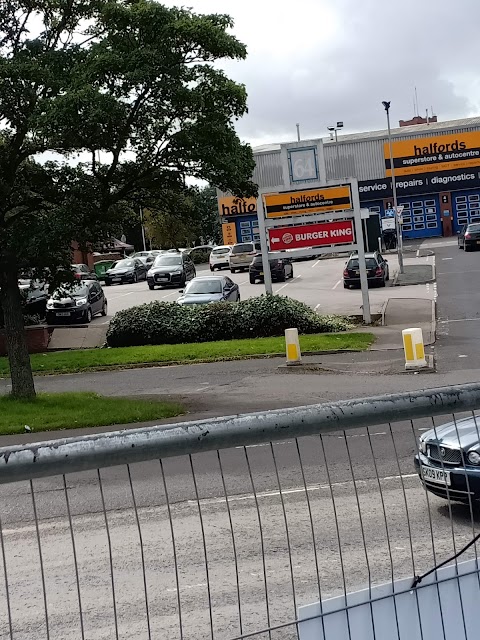 Halfords Autocentre Leeds (York Road)