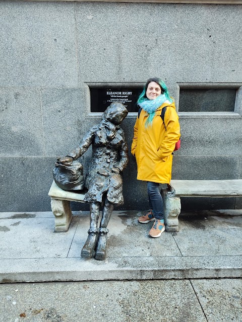 Eleanor Rigby Statue