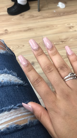 Mimi's Nails