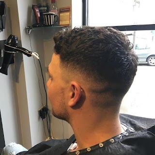 Nikkis Barbers