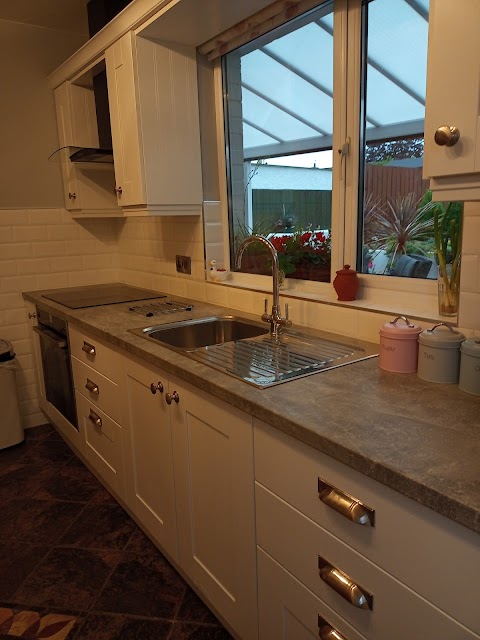 R & R Fitted Kitchens