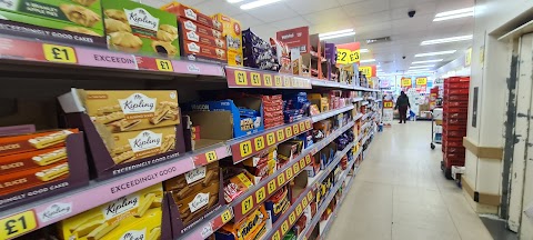 Iceland Supermarket Pinner