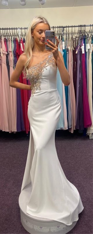 PROM4LESS OUTLET BURTON UPON TRENT - Prom Dress Outlet Burton upon Trent