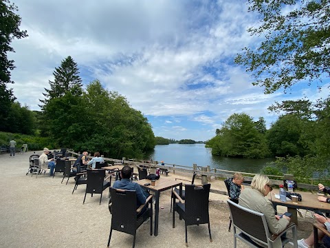 Lakeside Café