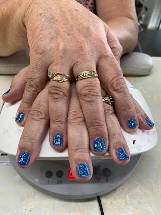 Van Nails