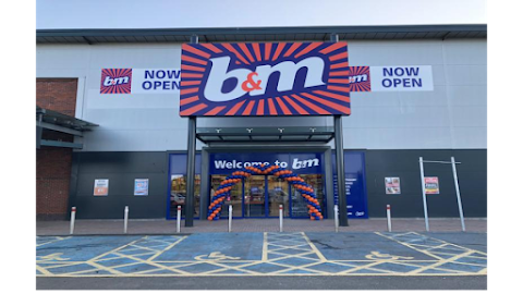 B&M Store