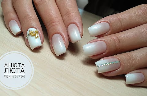 "lytique nails"