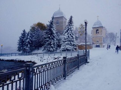 Церква воздвиження Чесного Хреста ПЦУ