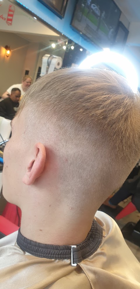 Deluxe Barbers