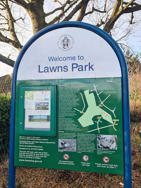 Lawns Park Play Area