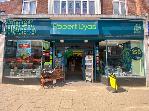 Robert Dyas Loughton