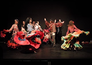 Yagori Gypsy music & dance group / Gypsydance UK