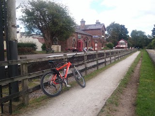 Hadlow Road Railway Station