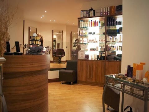 Joseph Elliott Hairdressing