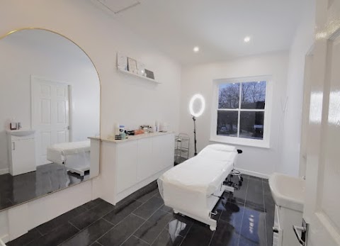 Reloma Aesthetics Clinic & Beauty Bar