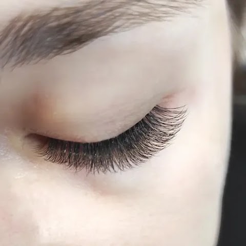 Daria Eyelashes Extension