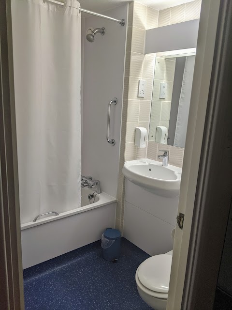 Travelodge Bristol Cribbs Causeway