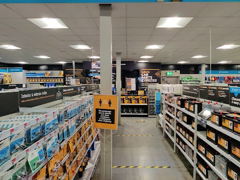 Halfords - Basingstoke